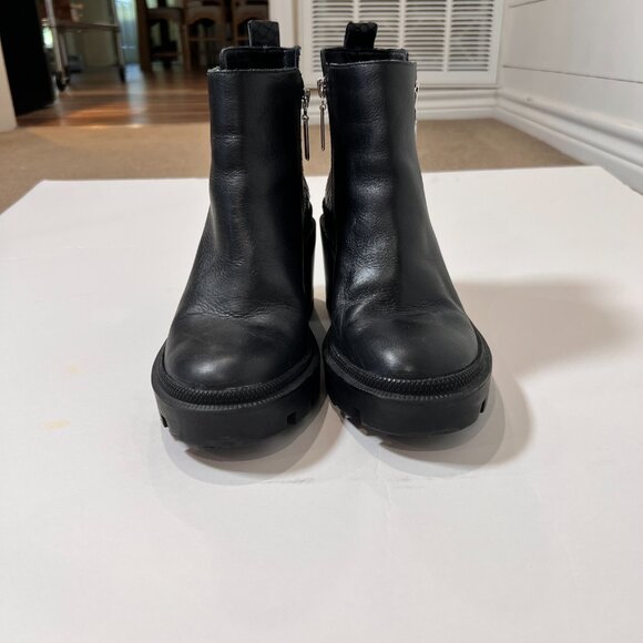 Gianni Bini Black Zip Booties Size 8 - Picture 2 of 6